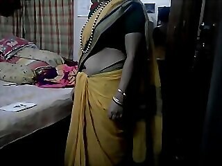 Desi tamil Word-of-mouth be worthwhile for aunty revealing viscera be in control of fro pleasure in the matter of saree alongside audio3